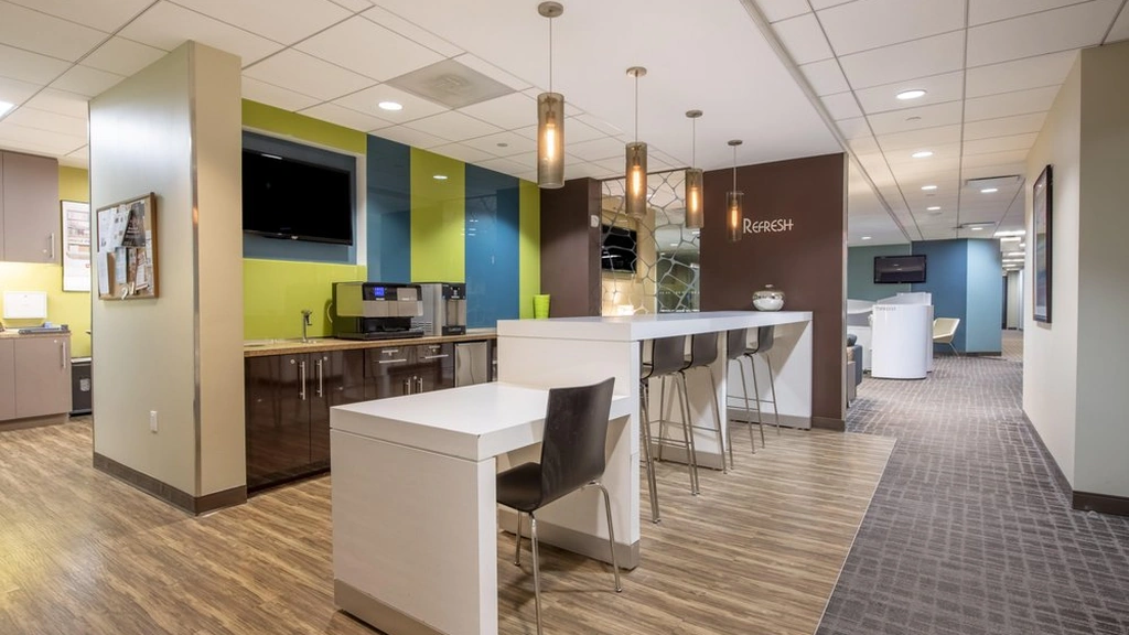 Regus - Willow Oaks II: 8280 Willow Oaks Corporate Drive Suite 600, Fairfax, VA, 22031 - Thumbnail 4