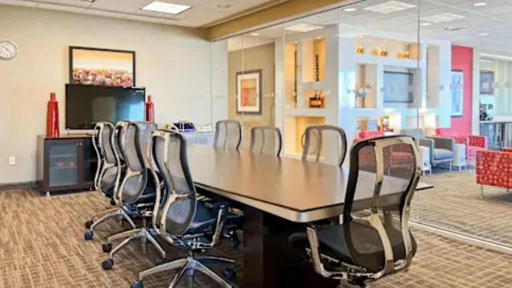Regus: Wells Fargo Center, 420 20th St S Suite 2200, Birmingham, AL 35203, United States - Thumbnail 2