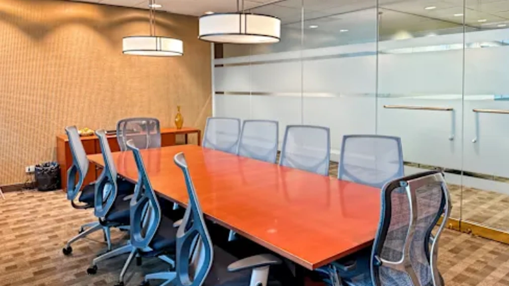 Regus: 203 N LaSalle St Downtown, Chicago, IL 60601, United States - Thumbnail 2