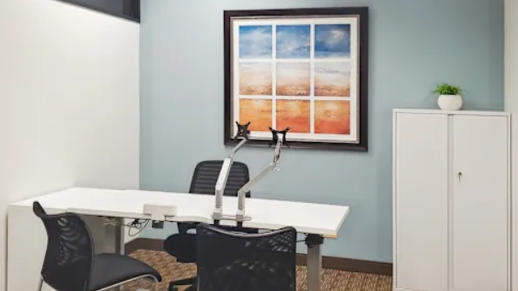 Regus: 203 N LaSalle St Downtown, Chicago, IL 60601, United States - Thumbnail 3