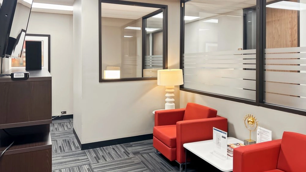 Regus: 707 Skokie Boulevard, Suite 600, Northbrook, IL, 60062 - Thumbnail 3