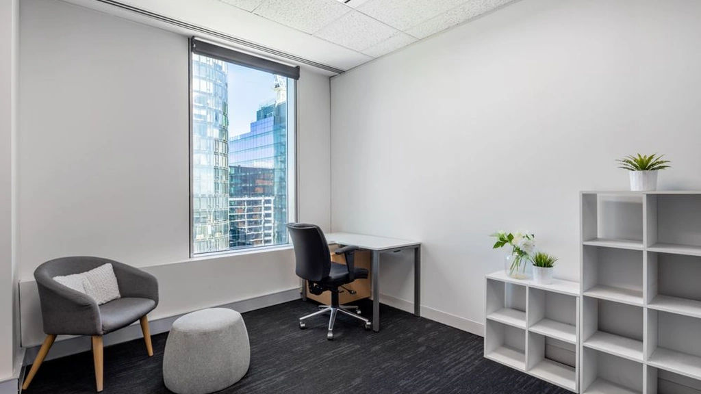 Regus - Wells Fargo Plaza: 221 North Kansas Street, Suite 700, El Paso, TX, 79901, USA - Thumbnail 3