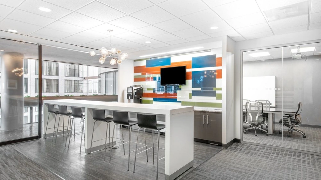 Regus - One Urban Center at Westshore: 4830 West Kennedy Boulevard Beach Park, Suite 600, Tampa, FL, 33609, USA - Thumbnail 2