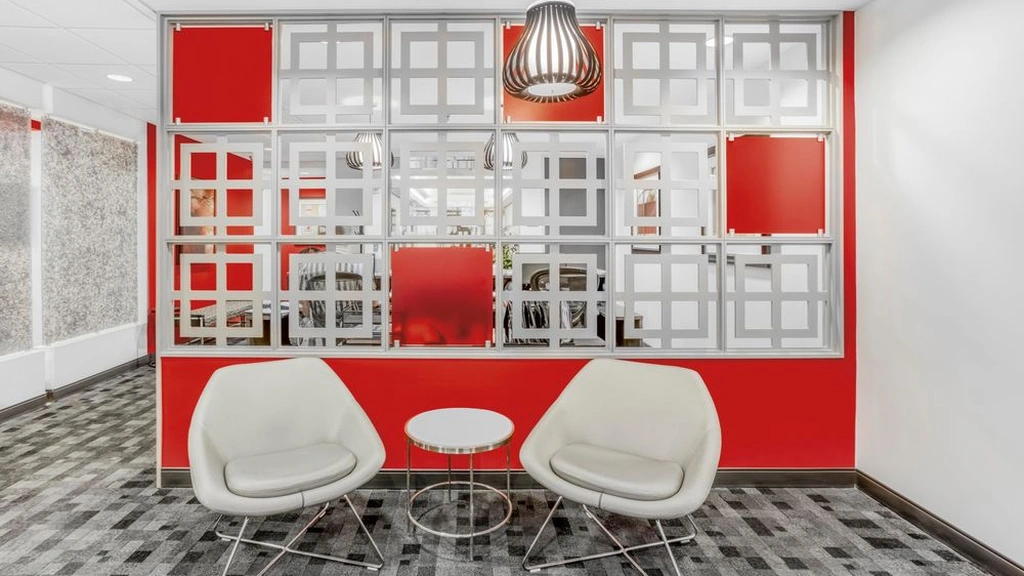 Regus: 800 South Gay Street First Tennessee Plaza, Suite 700, Knoxville, TN, 37929, USA - Thumbnail 2