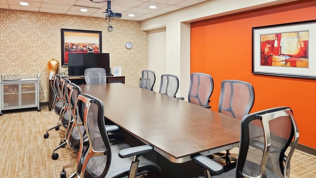 Regus: 4321 West College Avenue Grand Chute, Suite 200, Appleton, WI, 54914, USA - Thumbnail 4
