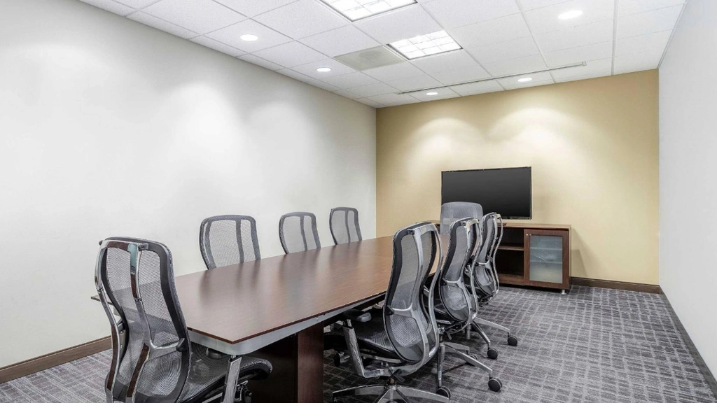 Regus: 1201 NW Briarcliff Pkwy, 2nd Floor, Kansas City, MO 64116 - Thumbnail 4