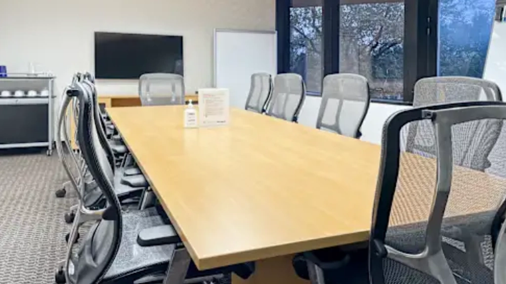 Regus: 2500 Wilcrest Dr # 300, Houston, TX 77042, United States - Thumbnail 2