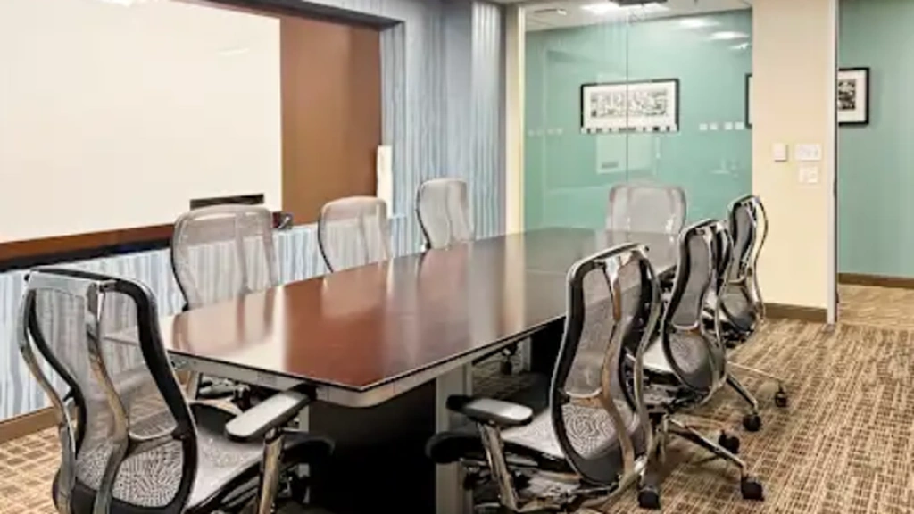 Regus: Hunt Valley, 201 International Cir STE 230, Hunt Valley, MD 21030, United States - Thumbnail 4
