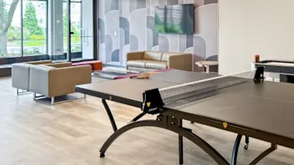 Regus: 1415 West 22nd Street Tower Floor, Oak Brook, IL, 60523, USA - Thumbnail 3