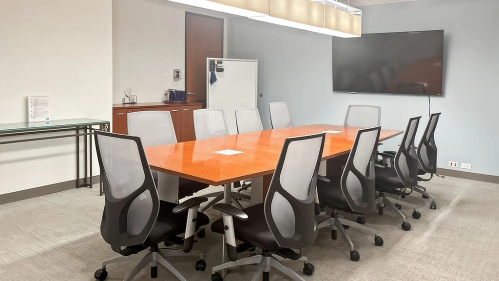 Regus: 1821 Walden Office Square, Suite 400 Schaumburg, IL 60173 - Thumbnail 2