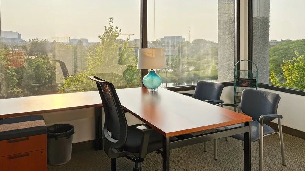 Regus: 1821 Walden Office Square, Suite 400 Schaumburg, IL 60173 - Thumbnail 3