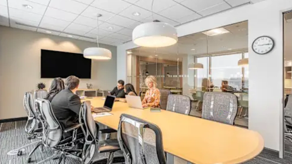 Regus: 10 N Martingale Rd #400, Schaumburg, IL 60173, United States - Thumbnail 3