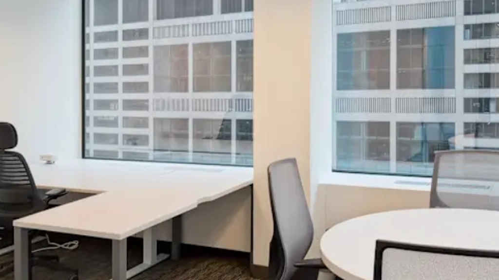 Regus: 10 S Riverside Plaza #875, Chicago, IL 60606, United States at Regus: 10 S Riverside Plaza #875, Chicago, IL 60606, United States in Chicago, Illinois — photo 1 of 3