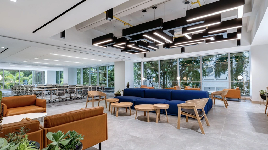 Office Edge: 701 Brickell Ave Suite 1550, Miami, FL 33131, United States - Thumbnail 2