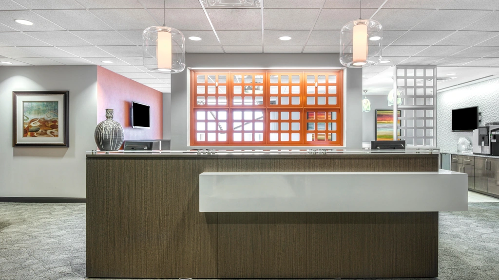 Regus: 999 Waterside Drive Dominion Tower, Suite 2525 and 2600, Norfolk, VA, 23510, USA - Thumbnail 2