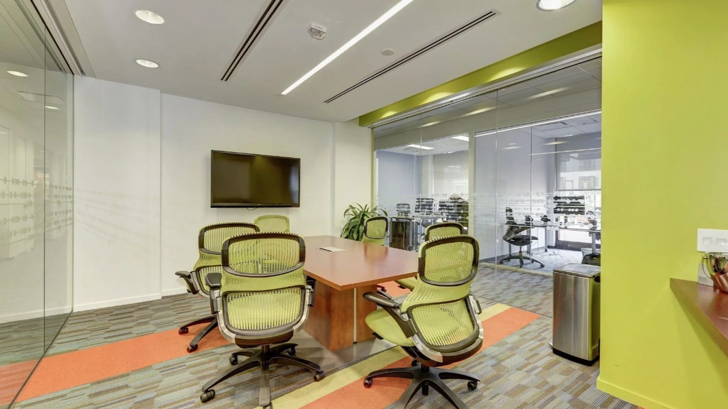 Carr Workplaces: 1765 Duke St, Alexandria, VA 22314, United States - Thumbnail 3