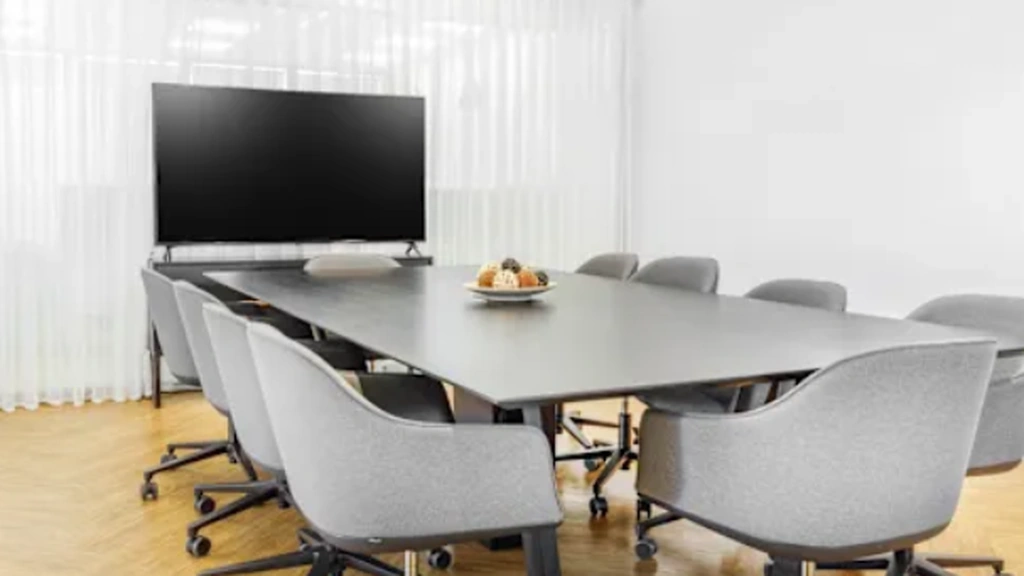 Regus: 7733 Forsyth Boulevard Downtown Clayton, 11Th Floor Pierre Laclede, Clayton, MO 63105, United States - Thumbnail 2
