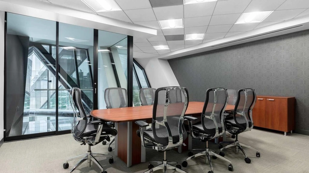 Regus: 19800 MacArthur Boulevard, Suite 300, Irvine, CA, 92612 - Thumbnail 3