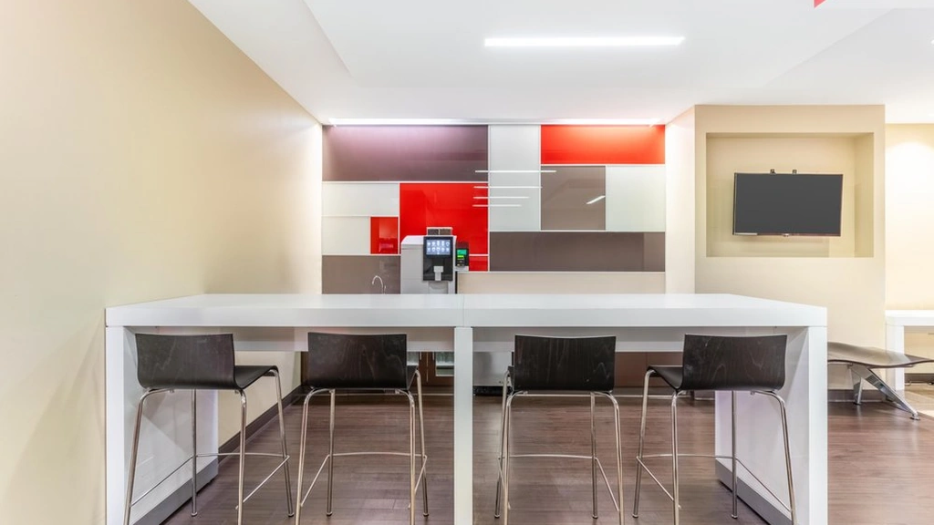 Regus: 1 Meadowlands Plaza, Suite 200, East Rutherford, NJ, 07073 - Thumbnail 4