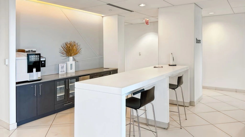 Regus - Lincoln Park: 939 West North Avenue Ranch Triangle, Suite 750, Chicago, IL, 60642 - Thumbnail 4