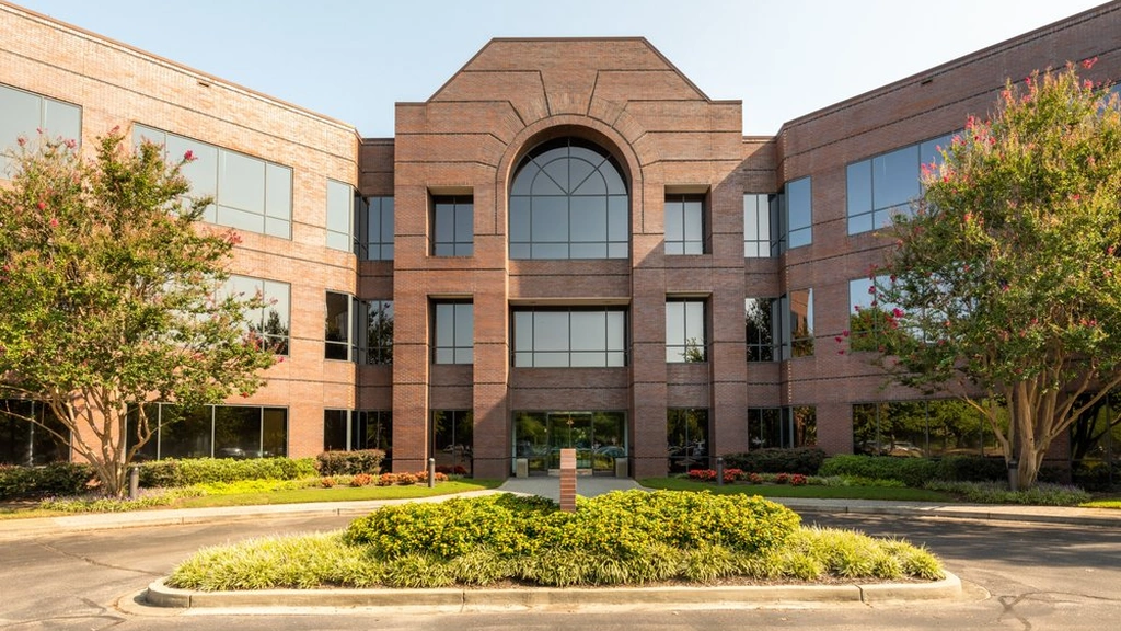 Regus: 8295 Tournament Drive, Suite 150, Memphis, TN, 38125 at Regus: 8295 Tournament Drive, Suite 150, Memphis, TN, 38125 in Memphis, Tennessee — photo 1 of 4