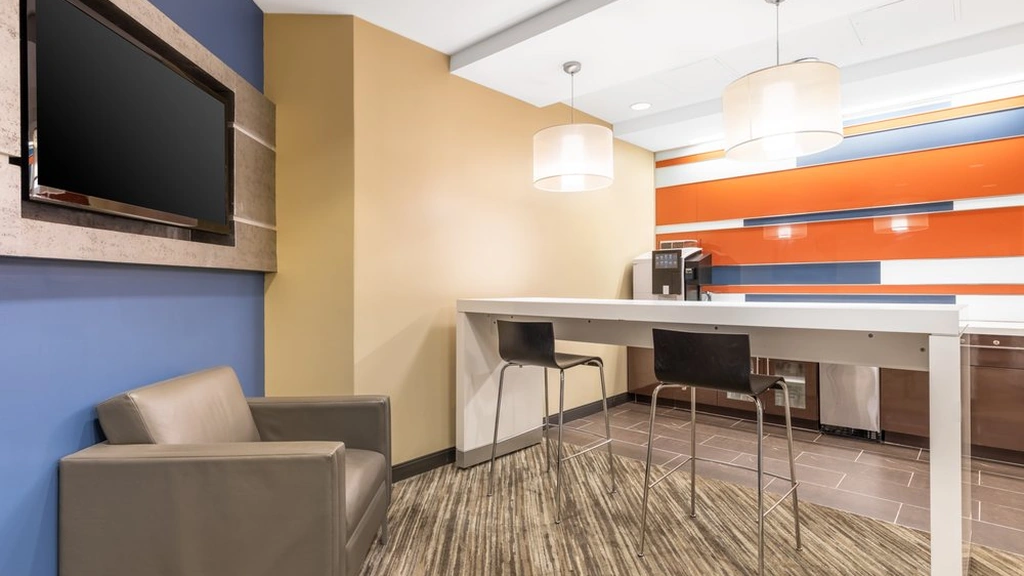 Regus: 8295 Tournament Drive, Suite 150, Memphis, TN, 38125 - Thumbnail 4