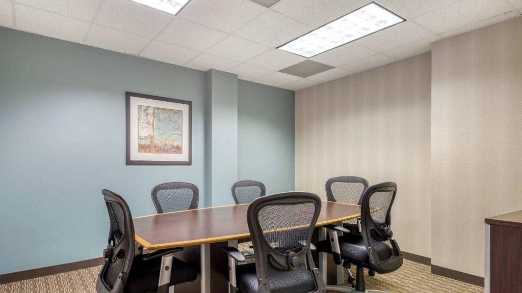 Regus - Hingham Center: 99 Derby Street, Suite 200, Hingham, MA, 02043 - Thumbnail 3