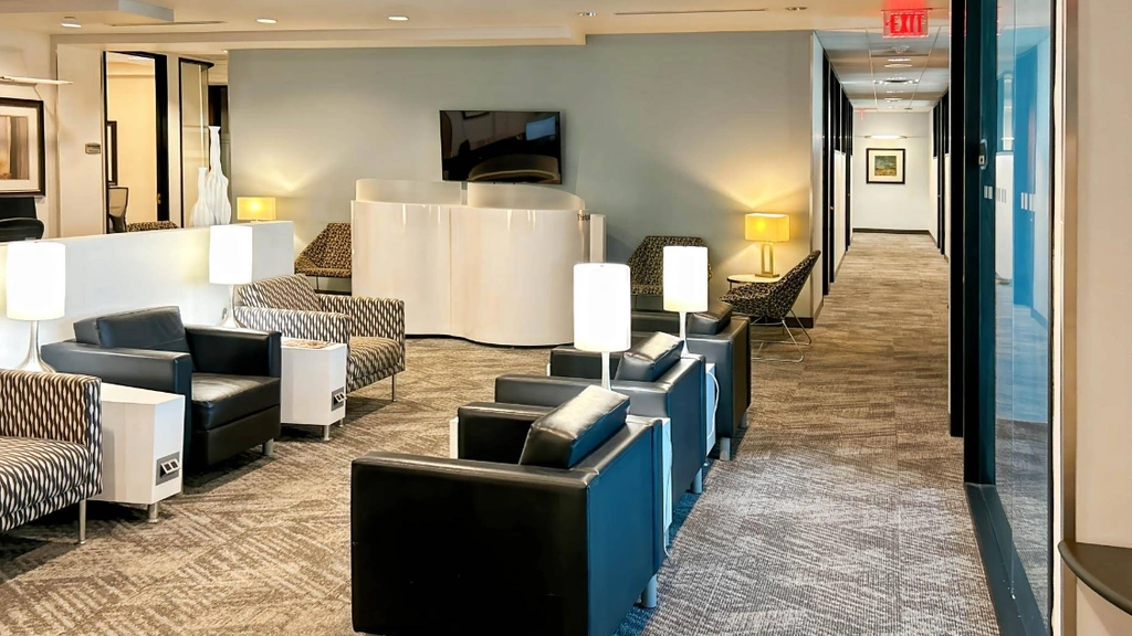 Regus - Esplanade III: 2415 East Camelback Road Esplanade III, Suite 700, Phoenix, AZ, 85016 - Thumbnail 2