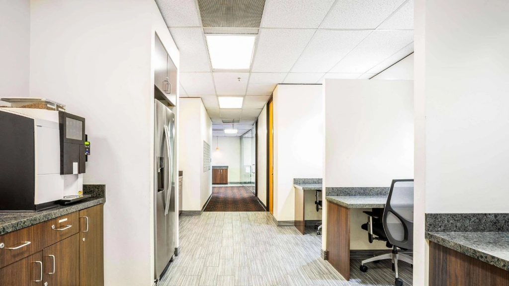 Regus: 5050 Quorum Dr, Suite 700, Dallas, TX 75254 - Thumbnail 2