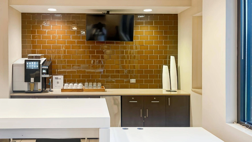 Regus: 3477 Corporate Parkway, Suite 100, Center Valley, PA, 18034 - Thumbnail 4