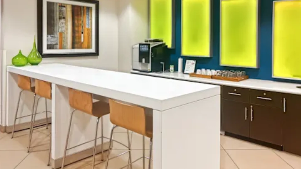 Regus: 2723 S State St UNIT 150, Ann Arbor, MI 48104, United States - Thumbnail 2