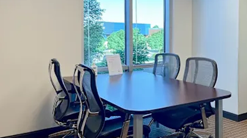 Regus - Perimeter Woods: 10130 Perimeter Parkway, Suite 200, Charlotte, NC, 28216 - Thumbnail 3