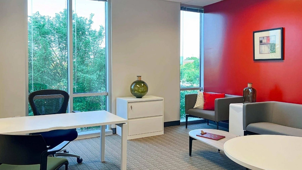Regus - Perimeter Woods: 10130 Perimeter Parkway, Suite 200, Charlotte, NC, 28216 - Thumbnail 4