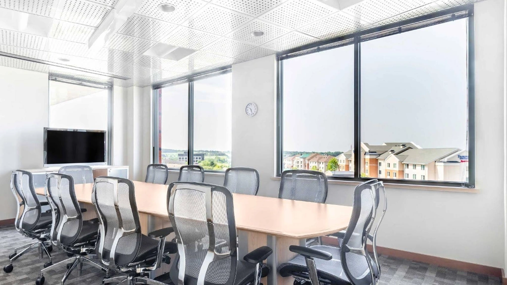 Regus - Park Bank Plaza: 2810 Crossroads Drive, Suite 4000, Madison, WI, 53718 - Thumbnail 3