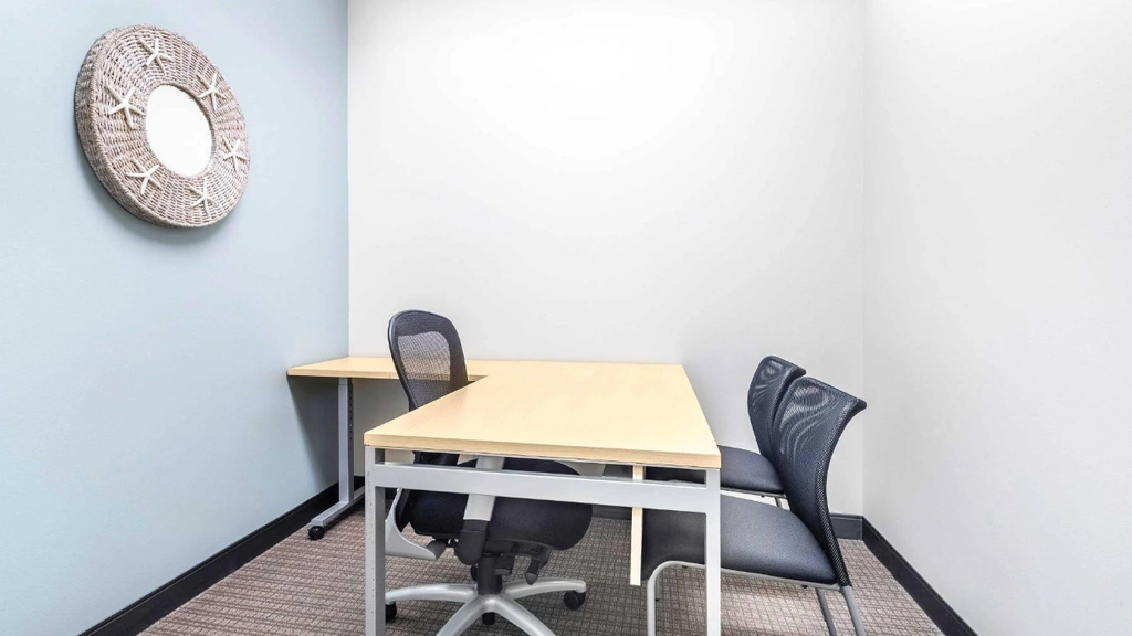 Regus - Park Bank Plaza: 2810 Crossroads Drive, Suite 4000, Madison, WI, 53718 - Thumbnail 4