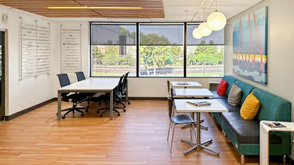 Regus - Paradise Valley Center: 11811 North Tatum Boulevard, Suite 3031, Phoenix, AZ, 85028 - Thumbnail 3