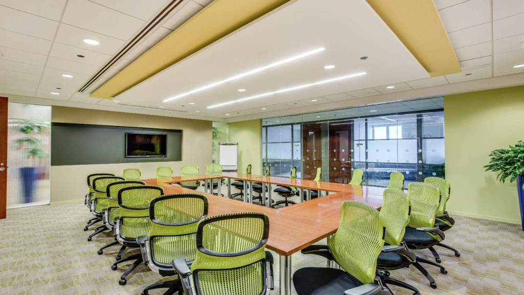 Carr Workplaces: 200 East Randolph Street Suite 5100 Chicago, IL 60601 - Thumbnail 2