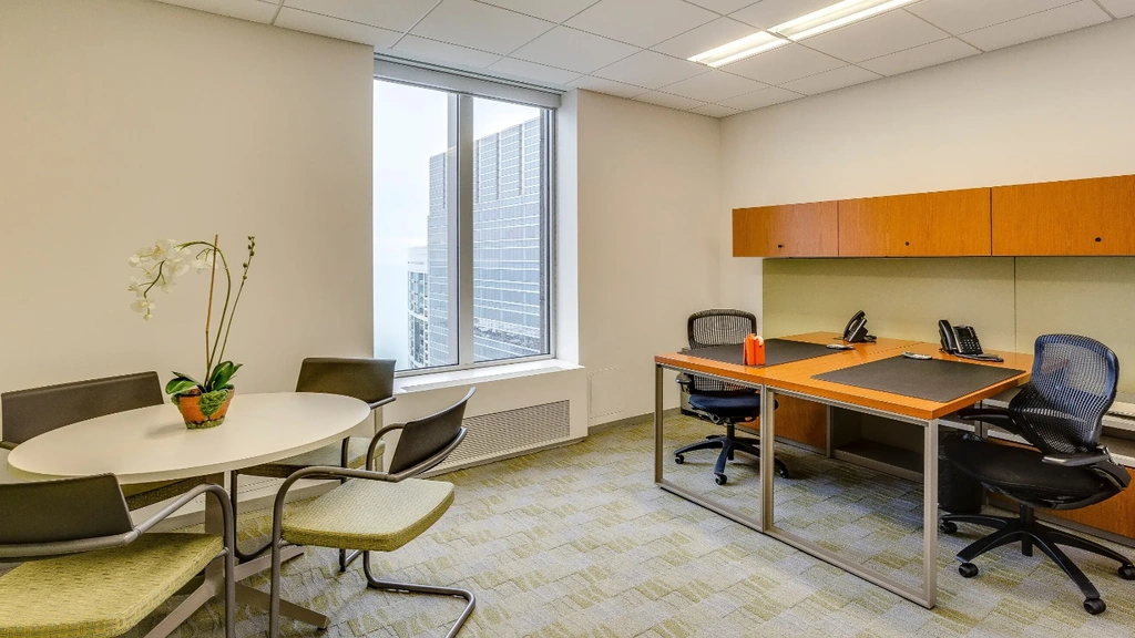 Carr Workplaces: 200 East Randolph Street Suite 5100 Chicago, IL 60601 - Thumbnail 3