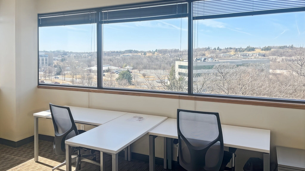 Regus - Madison West: 8383 Greenway Blvd. Suite 600, Middleton, WI 53562 - Thumbnail 4