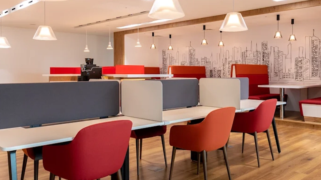 Regus - Hampton Peninsula Town Center: 4410 East Claiborne Square, Suite 334, Hampton, VA, 23666 - Thumbnail 3