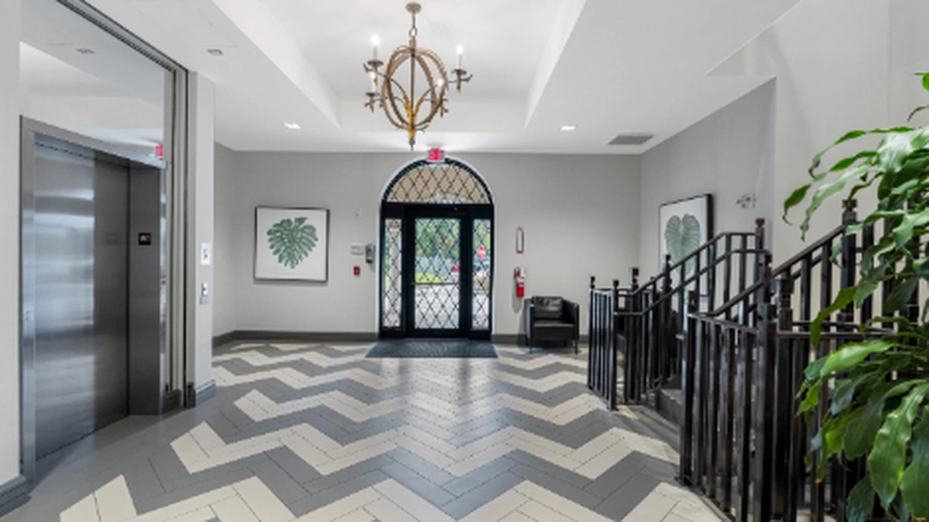 Tampa Palms Center: 17427 Bridge Hill Ct., Suite C, Tampa, FL 33647 - Thumbnail 3