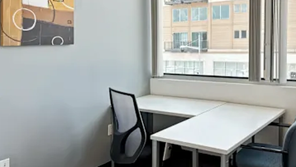 Regus: 11200 Broadway Suite 2743, Pearland, TX, 77584 - Thumbnail 3