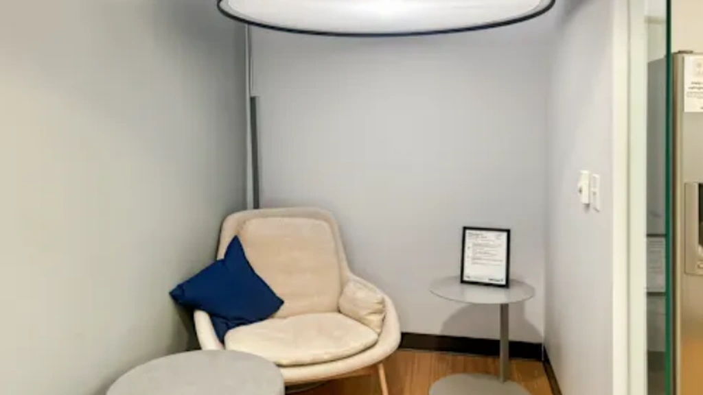 Regus: 159 Crocker Park Blvd 4th Floor, Westlake, OH 44145, United States - Thumbnail 2