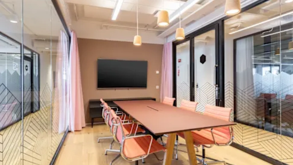 Regus: 1 Liberty St 23rd floor, New York, NY 10006, United States - Thumbnail 4