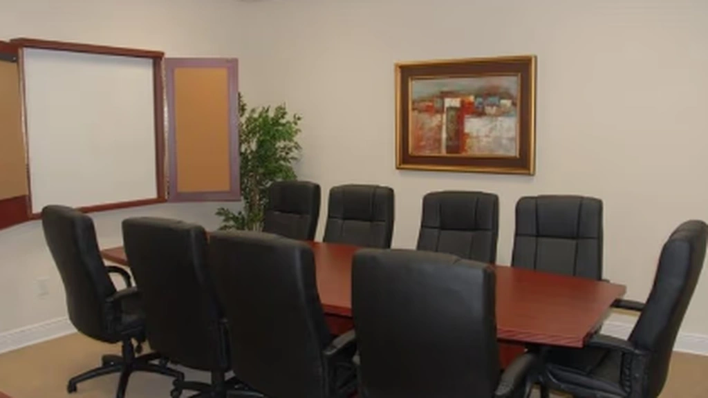 Crosstown Executive Suites: 1503 South US 301 Tampa, FL 33619 - Thumbnail 3