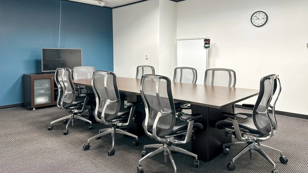 Regus - Wells Fargo Building - Jersey Village: 13201 Northwest Fwy, Suite 800, Houston, TX 77040 - Thumbnail 3