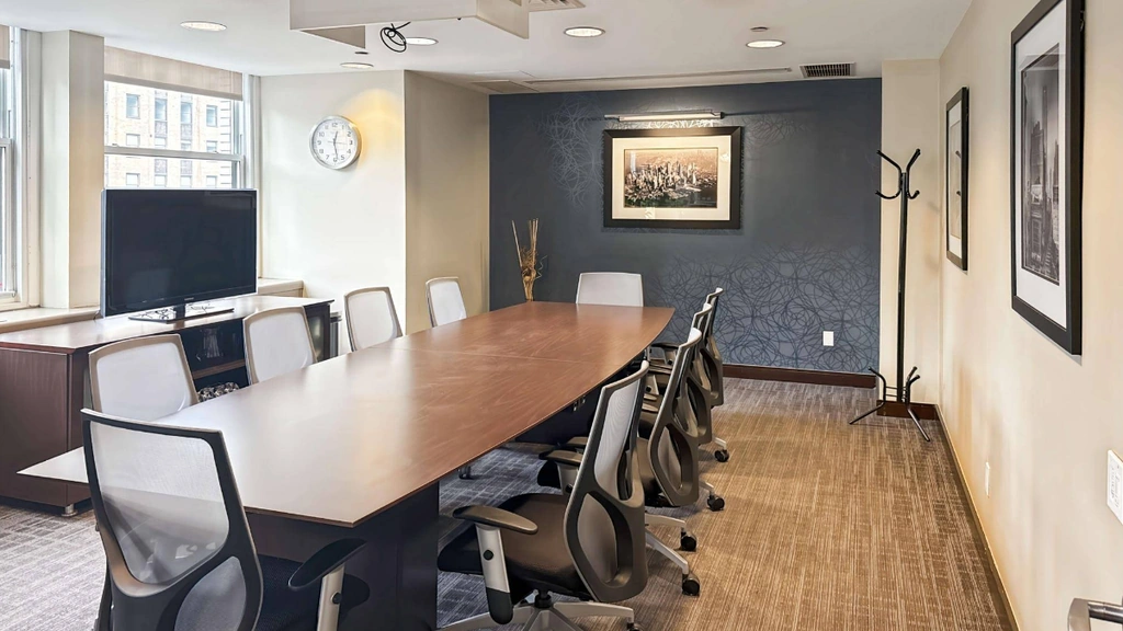 Regus - Chrysler Building Center: 405 Lexington Avenue, Chrysler Building, 26th Floor, Manhattan, NY, 10174 - Thumbnail 4