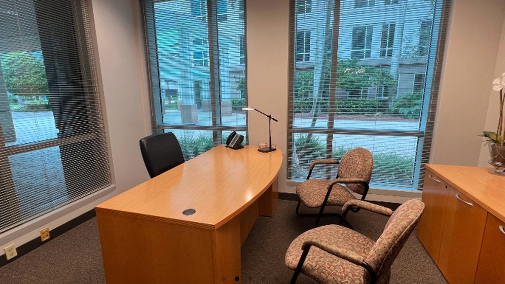 Office Edge: 2385 Northwest Executive Center Drive, Boca Raton, FL 33431 - Thumbnail 2