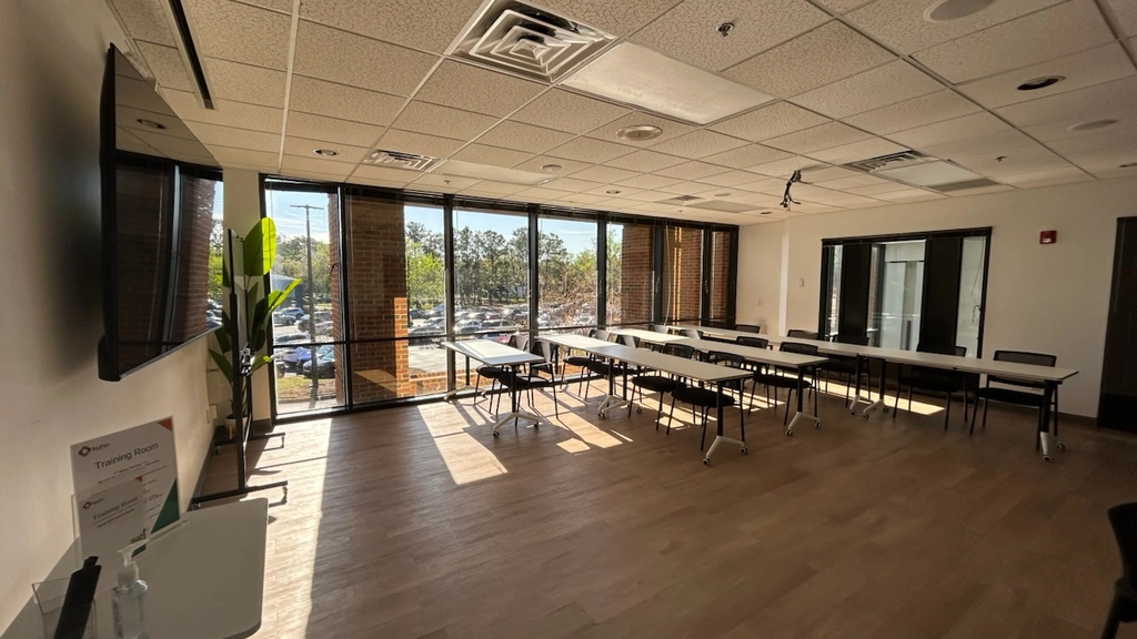 Kuna CoWorking: 9428 Baymeadows Rd., Suite 502, Jacksonville, FL 32256, USA - Thumbnail 2