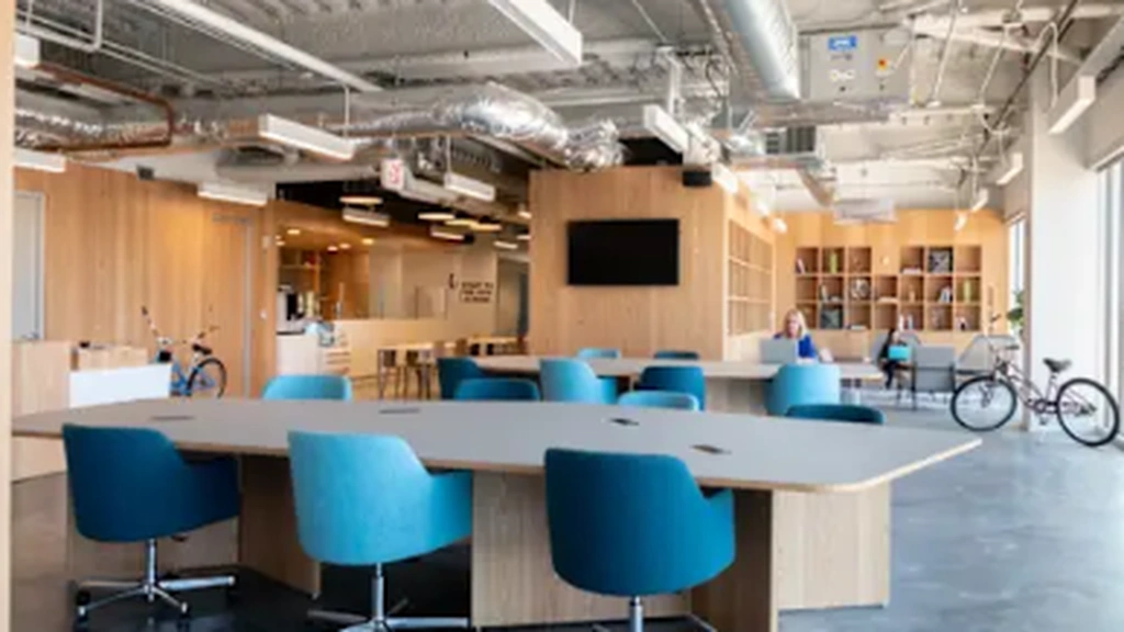 Spaces USA: 811 E Washington Ave., UNIT 400, Madison, WI, 53703 - Thumbnail 2